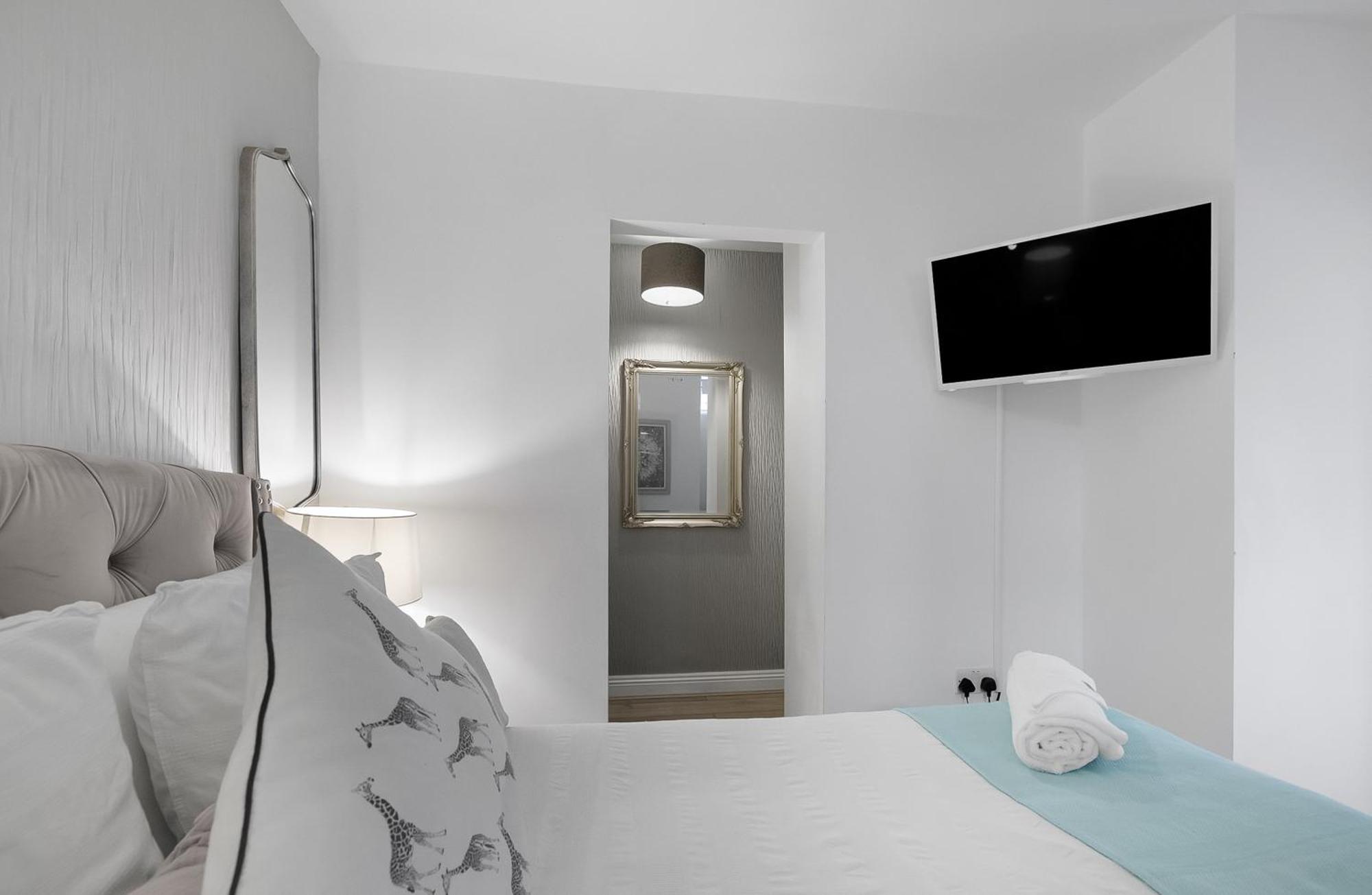 Baybreeze Apartment The Hoe พลีมัธ ภายนอก รูปภาพ